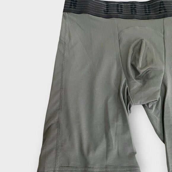 Nike Air Jordan Jumpman Gray Compression Athletic Shorts AT3138-099 Mens size M - Picture 4 of 9
